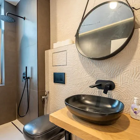 아파트 Calm& Homey 1 Bdrm Flat At Sofia's Old Centre