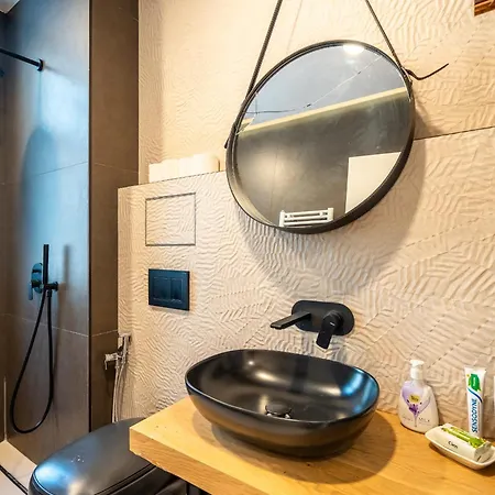 Calm& Homey 1 Bdrm Flat At Sofia's Old Centre