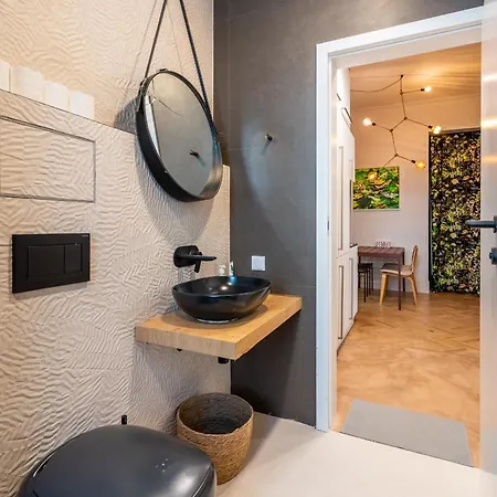 Calm& Homey 1 Bdrm Flat At Sofia's Old Centre * Sofia