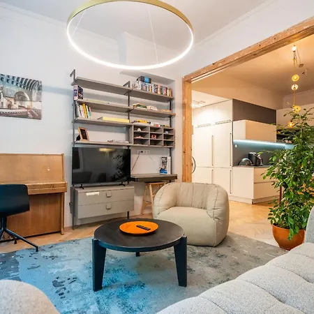 Calm& Homey 1 Bdrm Flat At Sofia's Old Centre