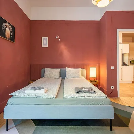 Calm& Homey 1 Bdrm Flat At Sofia's Old Centre Sofia