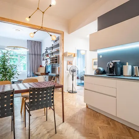 Calm& Homey 1 Bdrm Flat At Sofia's Old Centre * Sofia